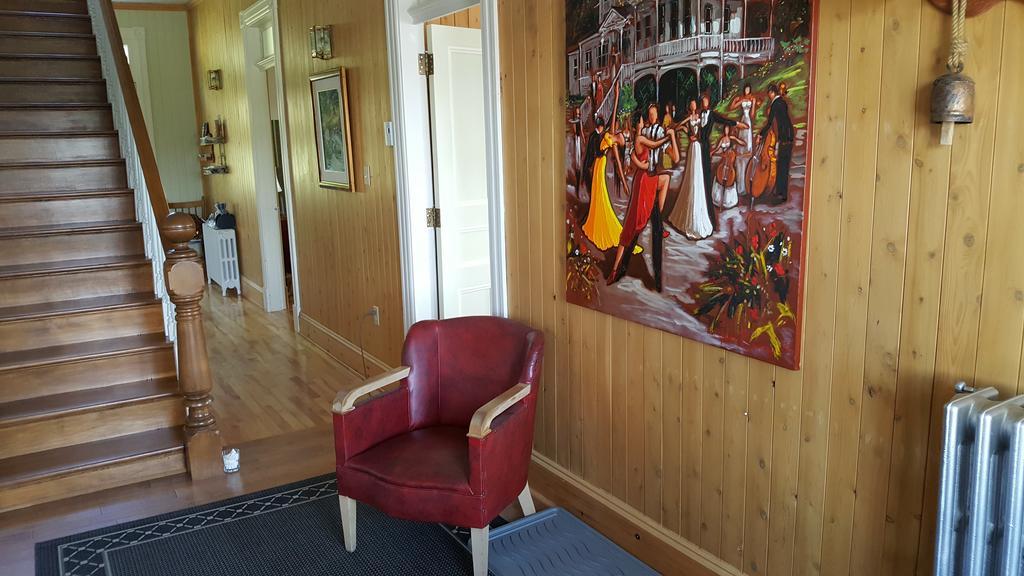 Le Manoir Du Vieux Presbytere Port-Daniel Eksteriør billede